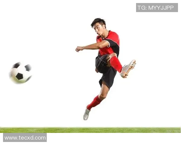 如何通过训练和技巧提升成为足球明星的关键动作与方法解析